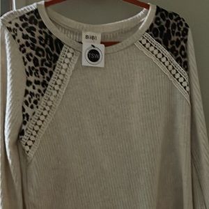 Women's Waffle Top in Sz M